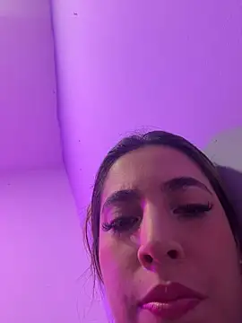 Sophiexx  online show from April 29, 2:59 am