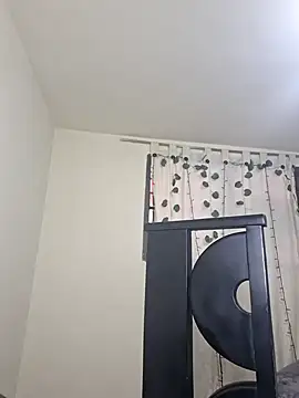 Miiia a online show from April 23, 9:17 pm