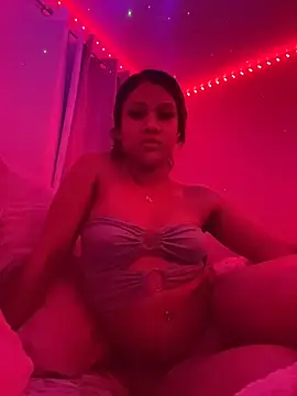 Veronicasaturn online show from March 9, 5:10 am