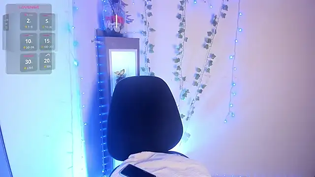 little  eva online show from April 27, 9:12 pm