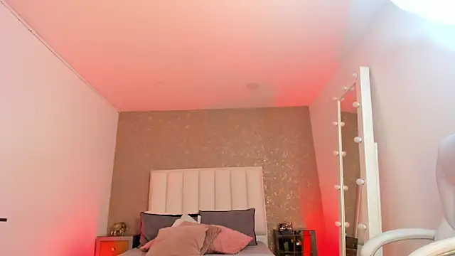 AmyRider  online show from April 5, 11:48 pm