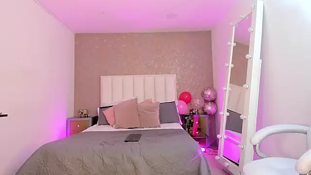 AmyRider  online show from April 25, 3:31 am