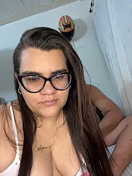 LuxuryloversCO online show from March 14, 4:24 am