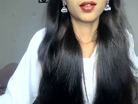 SIKSHA SINGH online show from April 26, 7:00 pm