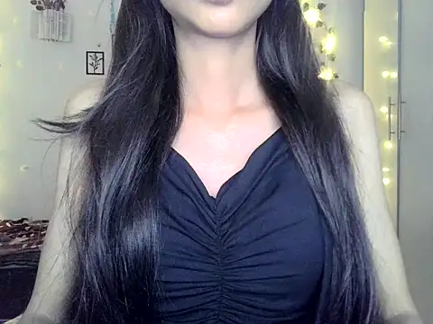 SIKSHA SINGH online show from April 4, 5:56 pm