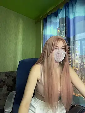 SophieBlackwood online show from April 25, 10:07 am