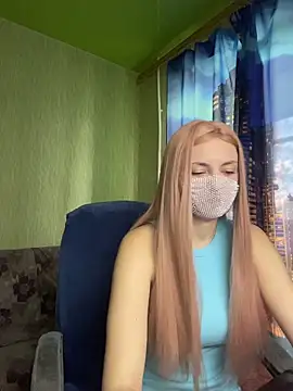 SophieBlackwood online show from April 22, 8:44 am