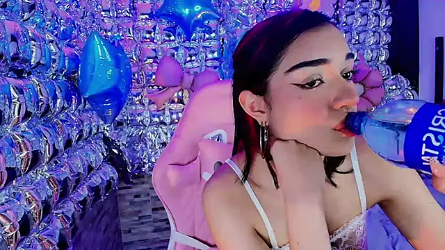 lala cherry online show from April 21, 1:42 am