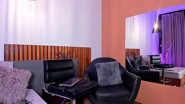 KatrionaNyx online show from April 18, 12:57 am