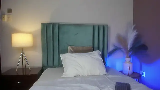 AnnaDenver online show from April 28, 12:52 am