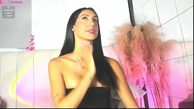 VelvetEstefa online show from April 19, 2:44 am