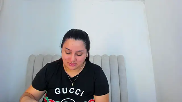 MiaFoox   online show from April 22, 2:14 pm