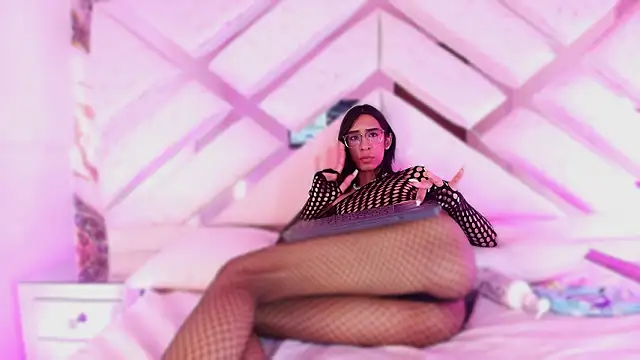 Julietta Foxx online show from March 7, 9:05 am