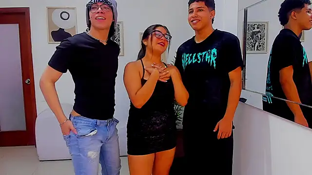 crazyhouse01 online show from March 7, 7:54 pm