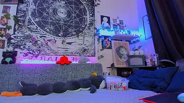 FearlessDivaX online show from April 26, 1:47 am