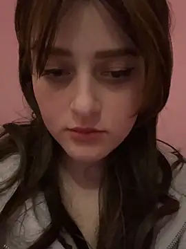 Amira amur online show from March 6, 6:47 pm