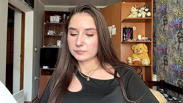 poly princess online show from April 24, 12:30 pm