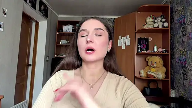 poly princess online show from April 20, 11:46 am