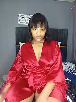 Divine Beautyxx online show from July 17, 12:15 am