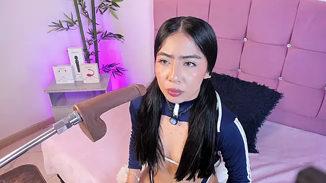 Valecute  online show from April 27, 7:55 pm