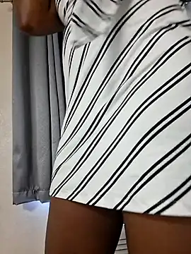 krissycream7 online show from March 7, 4:03 pm