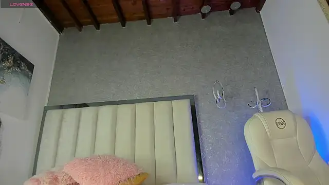 Ambarr Moon  online show from April 27, 7:22 pm