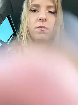 TiffyRose online show from March 11, 7:12 am