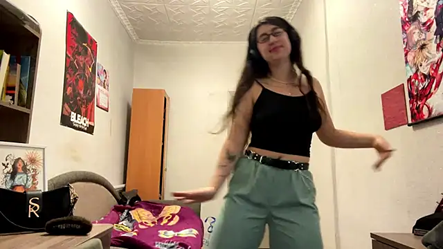 AshlynWabasha online show from February 26, 3:44 pm