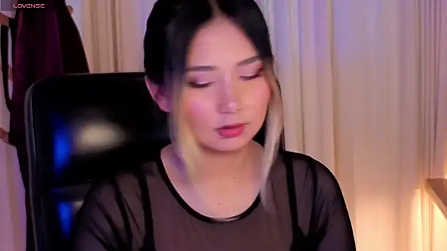 Baby foxx online show from April 14, 11:43 am