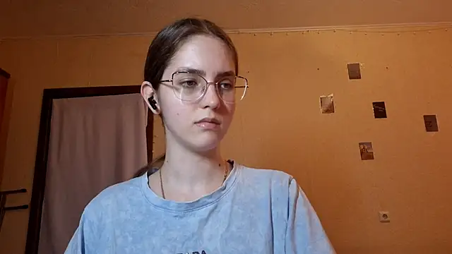 Katelemon online show from June 14, 2:06 pm