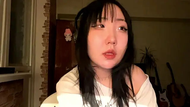 Yunananaa online show from March 15, 2:19 pm