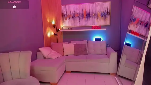 janinne lu online show from April 25, 12:41 pm