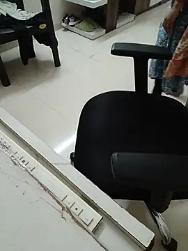 Queenlipx online show from April 25, 6:05 am