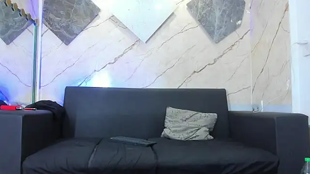 Latins on fire online show from April 25, 1:41 pm