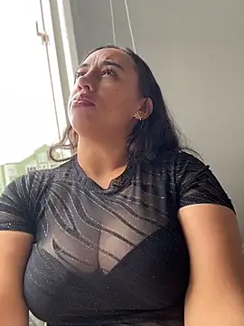 Eyssha online show from April 24, 2:09 pm