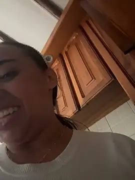 Eyssha online show from March 20, 10:25 pm