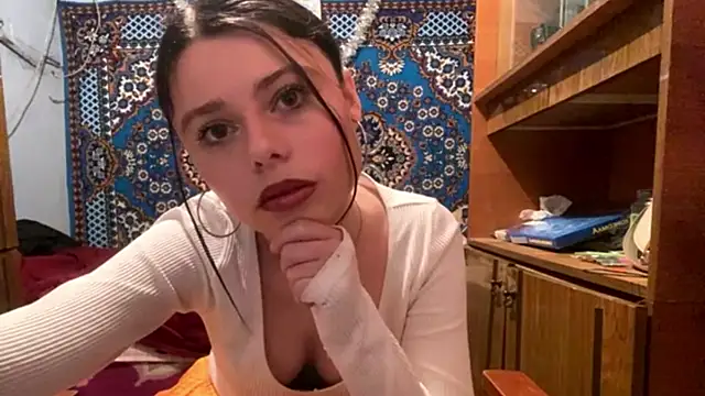 SunnyServano online show from April 24, 1:25 pm