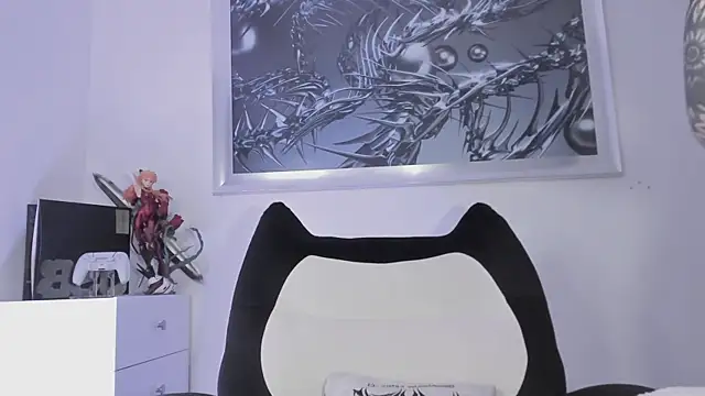 elledanielle online show from June 6, 5:36 am