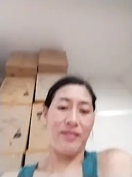 lris-Beauty77 online show from April 23, 2:41 pm