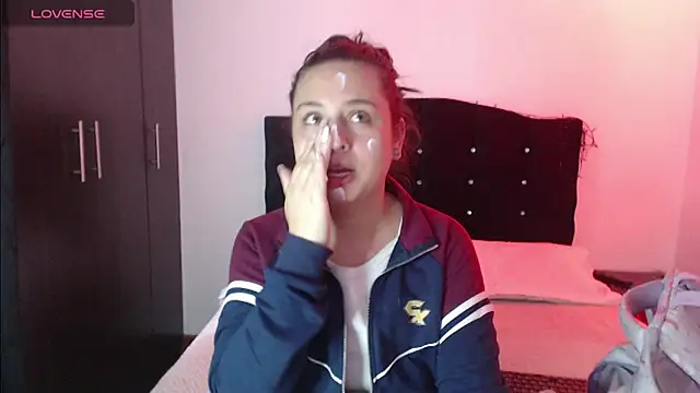 Ana  arms online show from April 2, 2:47 pm