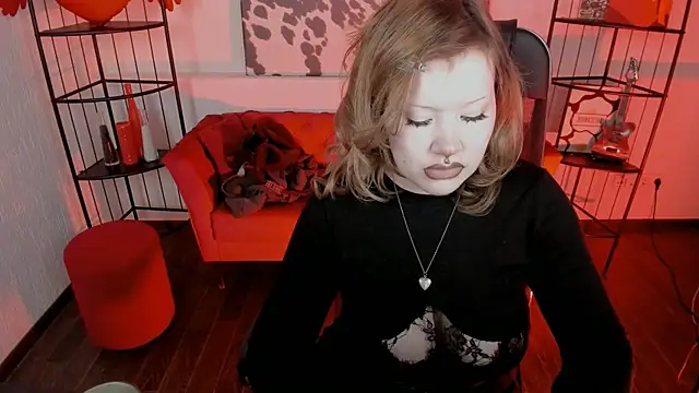 OpalNova online show from April 22, 5:10 pm