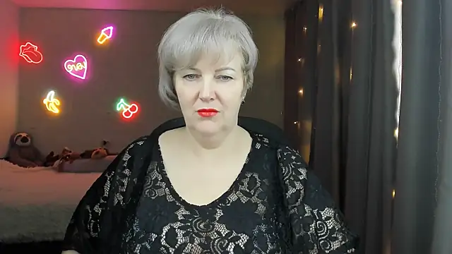 Mary-Leee online show from April 21, 7:48 am