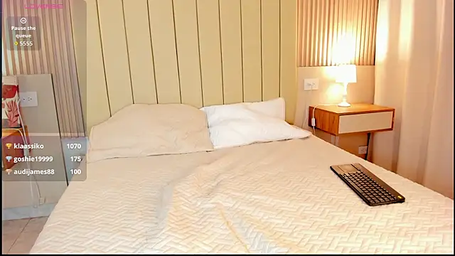 HannaMin online show from April 18, 7:58 pm