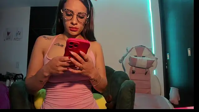 Sweetcamy online show from March 5, 3:46 am