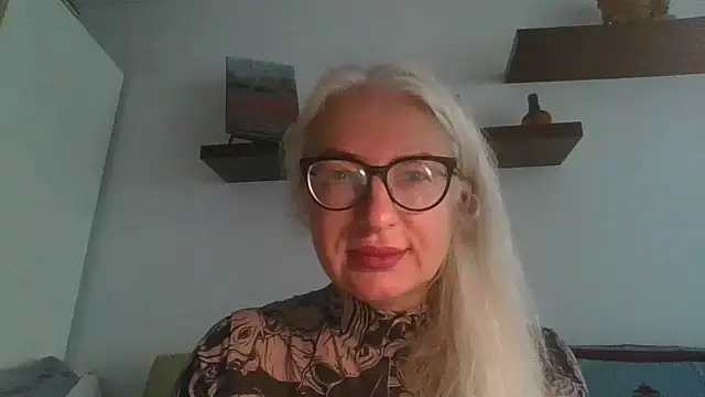  Llinna me online show from February 23, 9:53 am