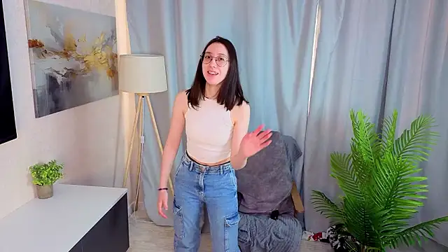 DoraWhitrock online show from March 11, 3:11 am