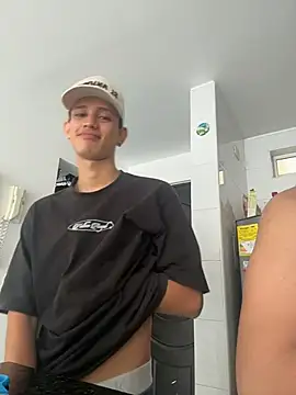 HarryGaze online show from March 6, 7:53 pm