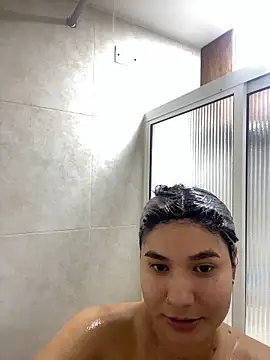 LaiaGomez online show from April 13, 2:24 am
