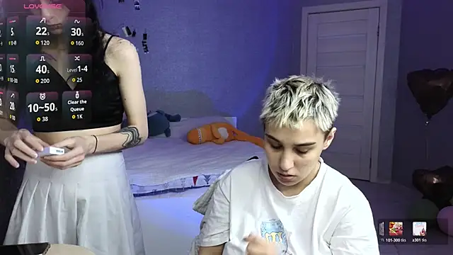 LuxuryLoverss online show from April 22, 11:18 am