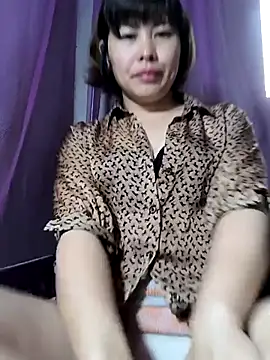 juicy-milu online show from March 19, 1:32 am